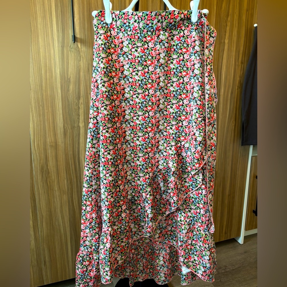 SHEIN Floral Wrap Skirt